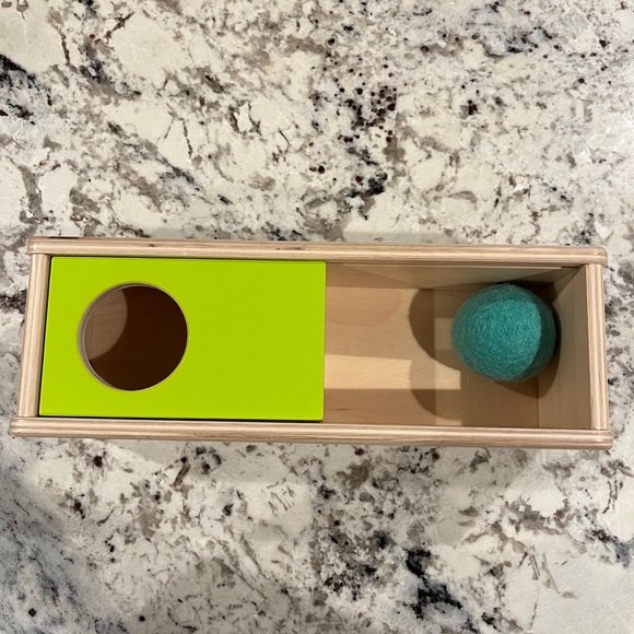 LOVEVERY Sliding Top Box - Picture 2 of 5